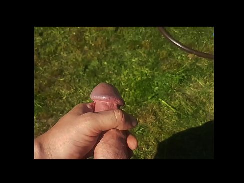 ❤️ Hot hottie dostaje jej różowy cipki fucked i cums z squirt w letnim ogrodzie Anal porn at us